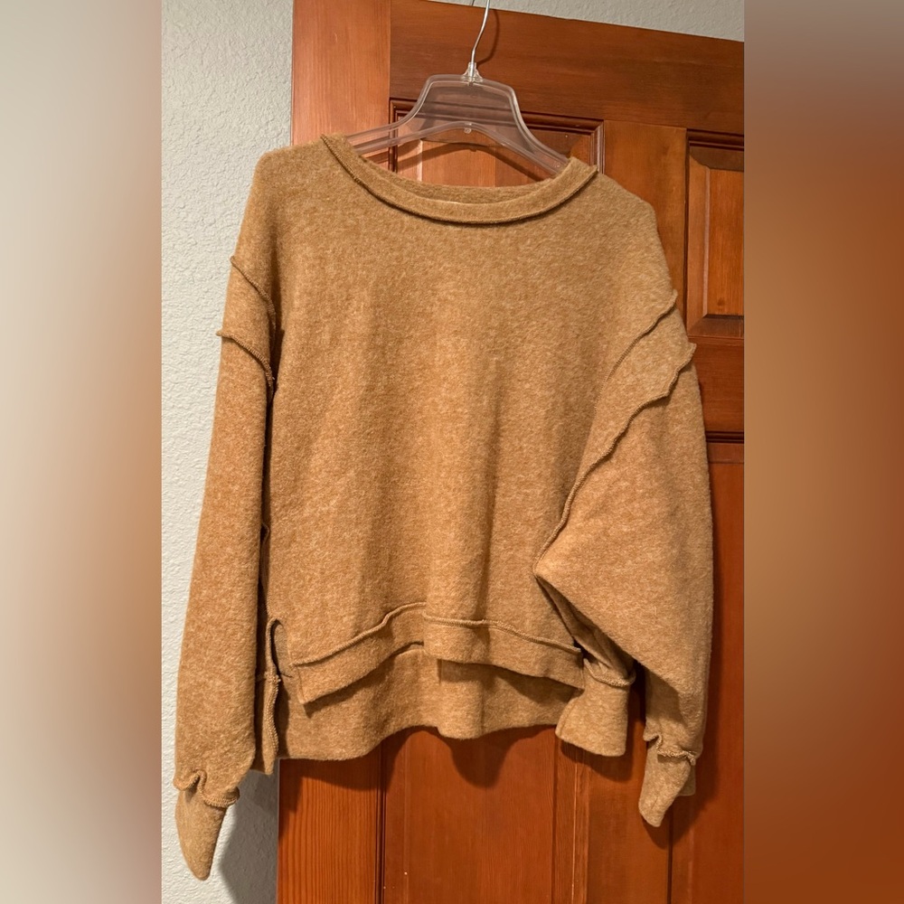 Zenana Outfitters Warm Tan Crew Neck Cropped Sweater - L/XL